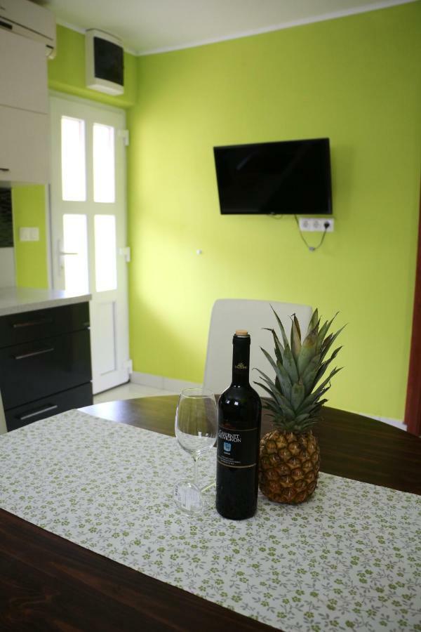 Apartment Mlacic Hvar Island Exteriör bild