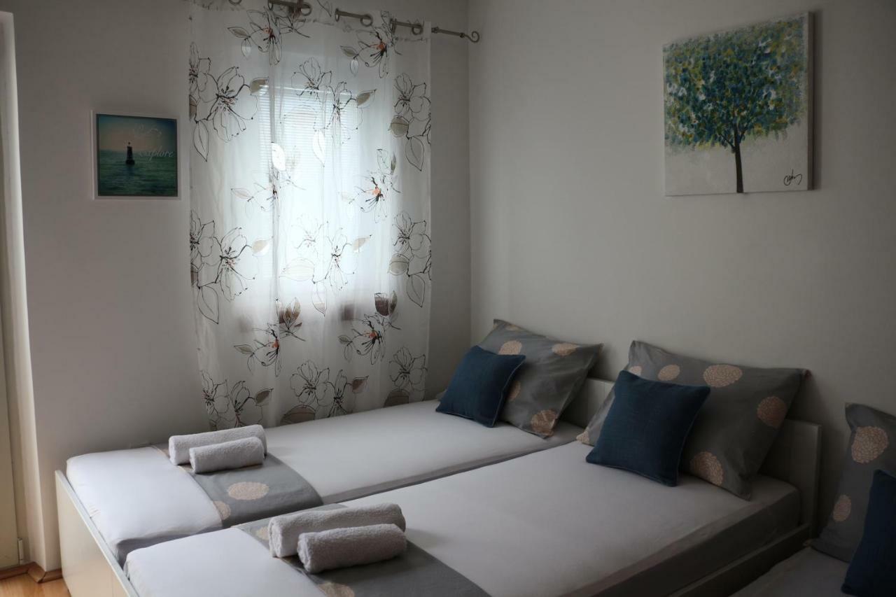 Apartment Mlacic Hvar Island Exteriör bild