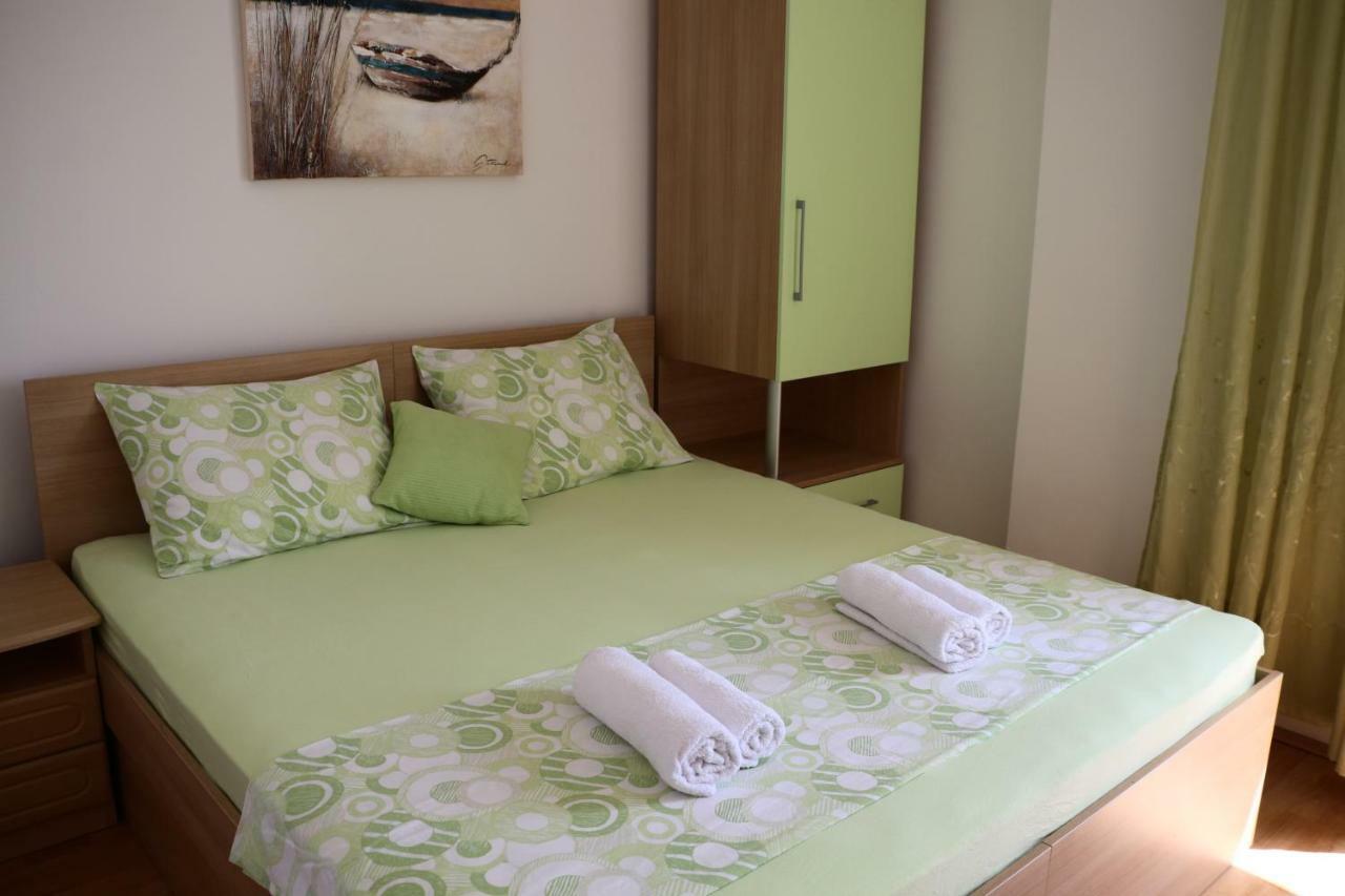 Apartment Mlacic Hvar Island Exteriör bild
