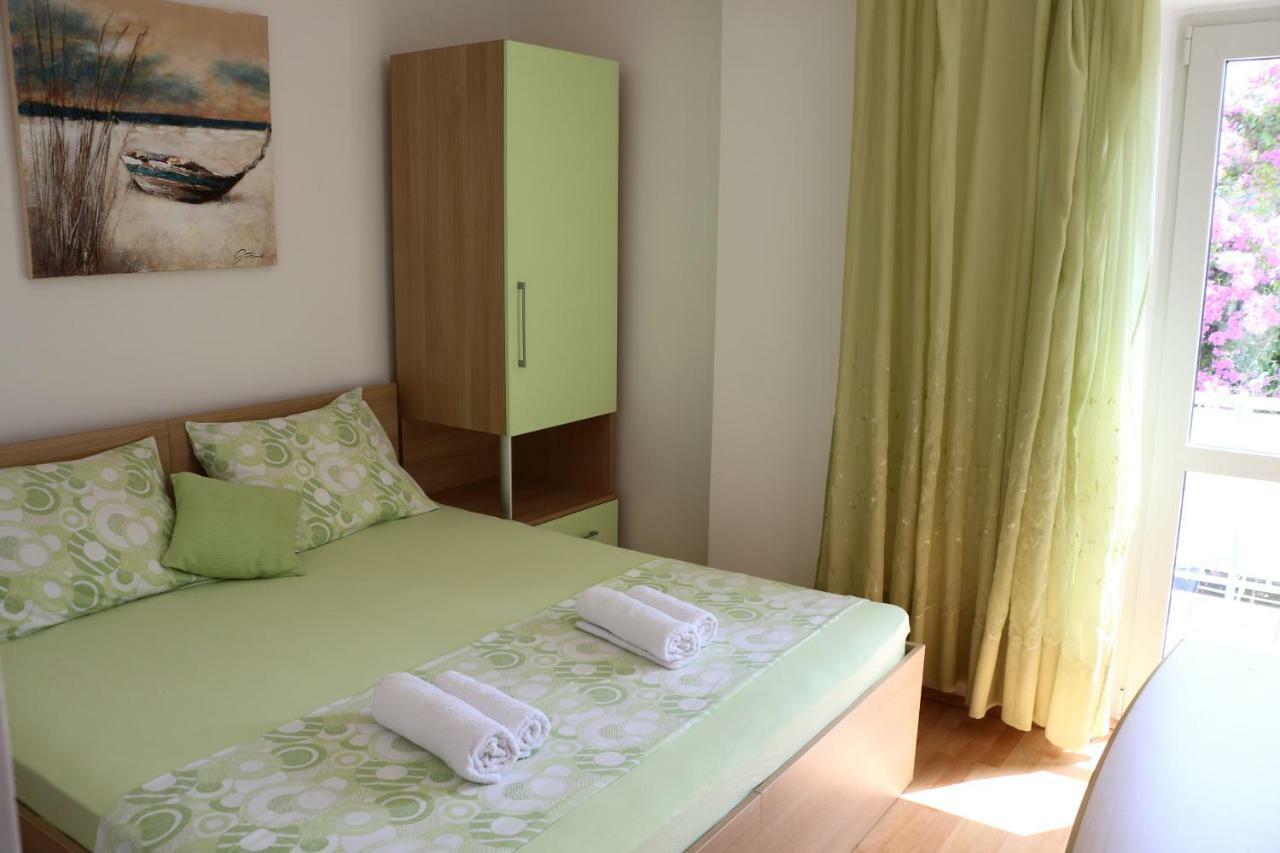 Apartment Mlacic Hvar Island Exteriör bild